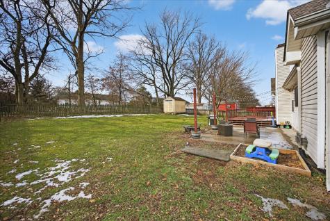 4033 New Grange Circle Clarksville TN 37040