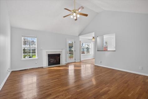 4033 New Grange Circle Clarksville TN 37040