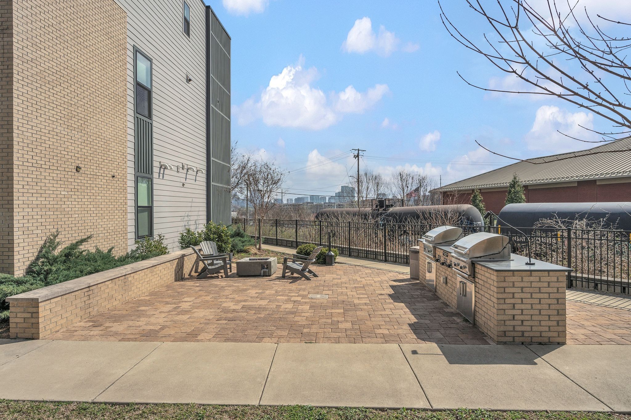 519 27th Ave, N Nashville TN 37209