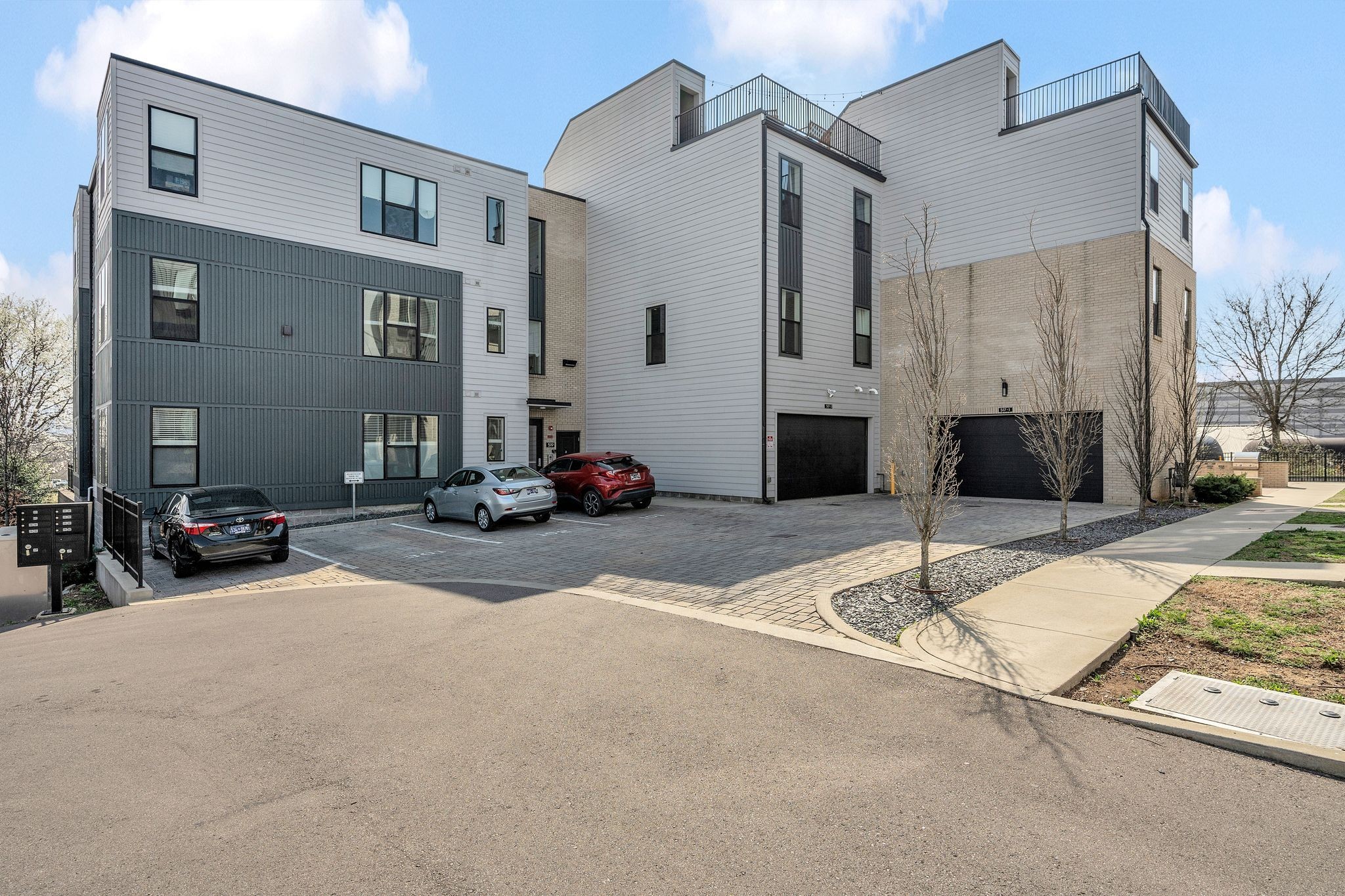 519 27th Ave, N Nashville TN 37209