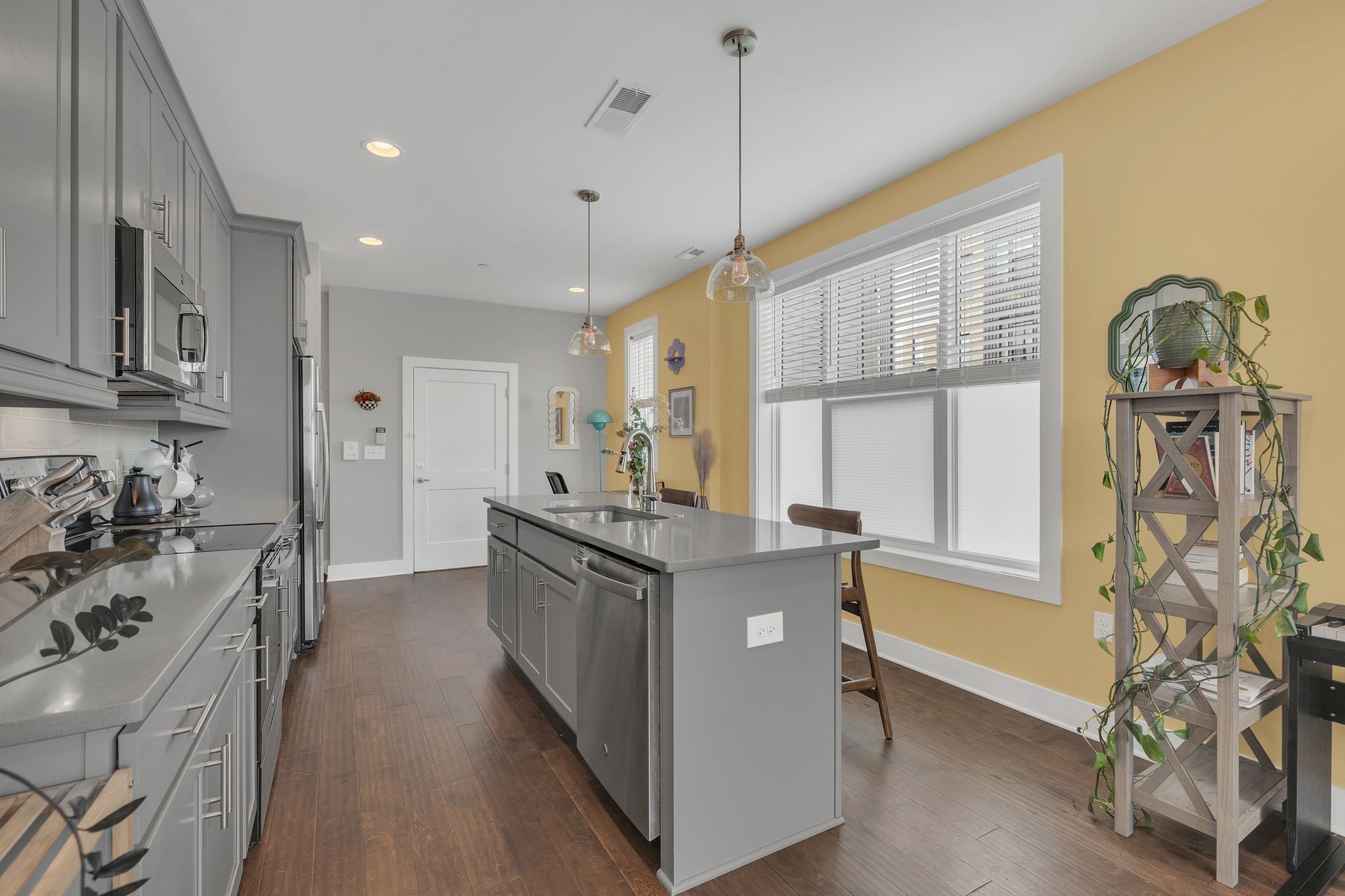 519 27th Ave, N Nashville TN 37209