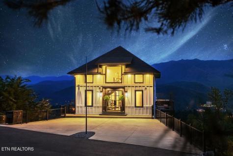 922 Piney Butt Way Gatlinburg TN 37738