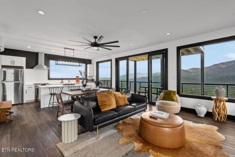 922 Piney Butt Way Gatlinburg TN 37738