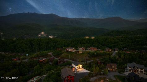 922 Piney Butt Way Gatlinburg TN 37738