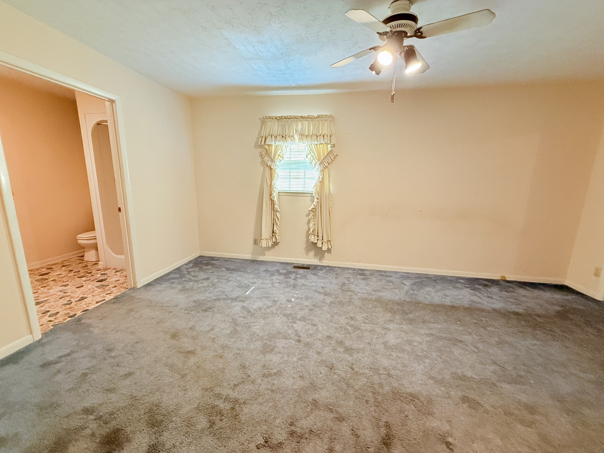 417 Shadowlawn Street Mcminnville TN 37110