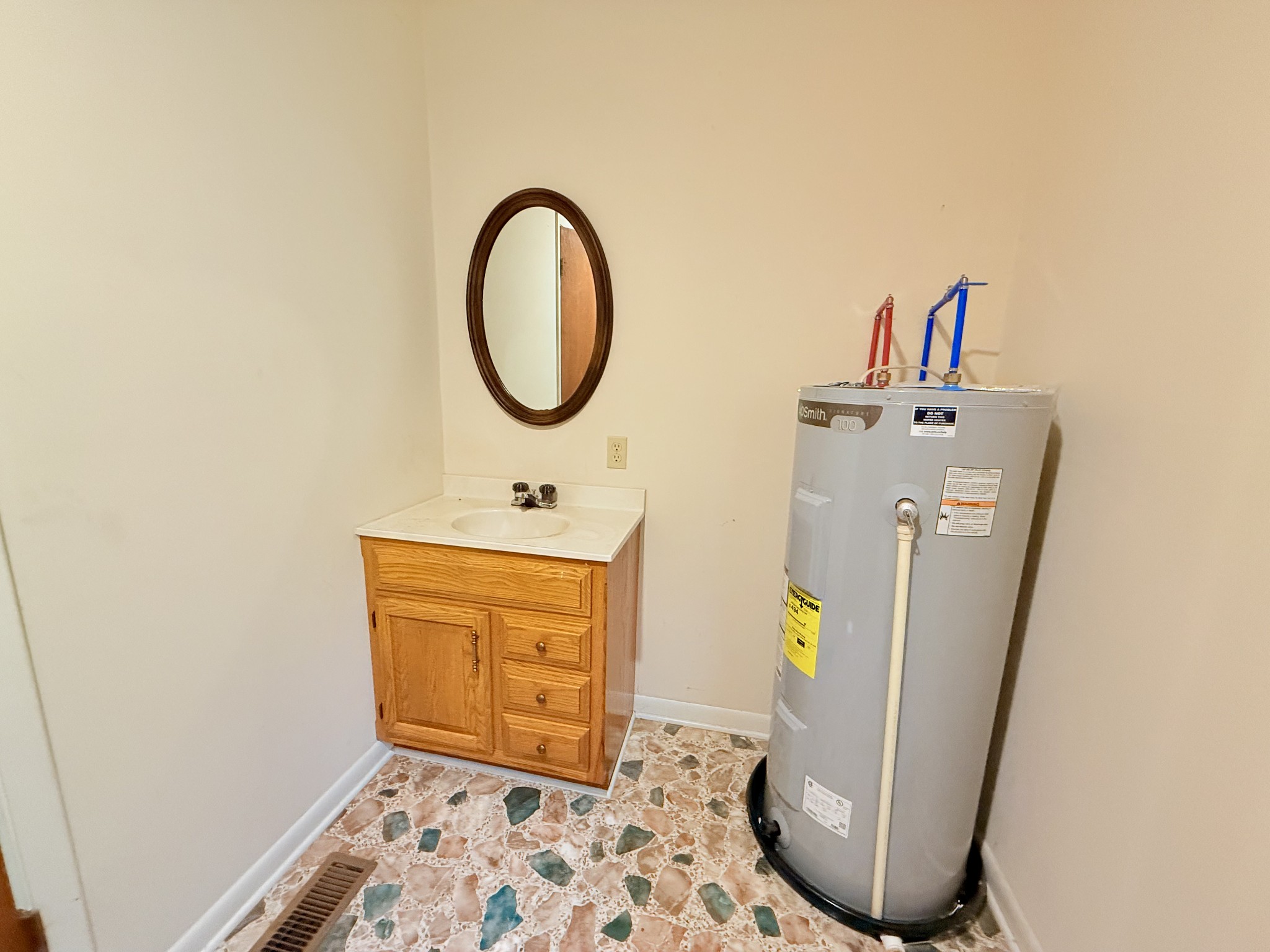 417 Shadowlawn Street Mcminnville TN 37110