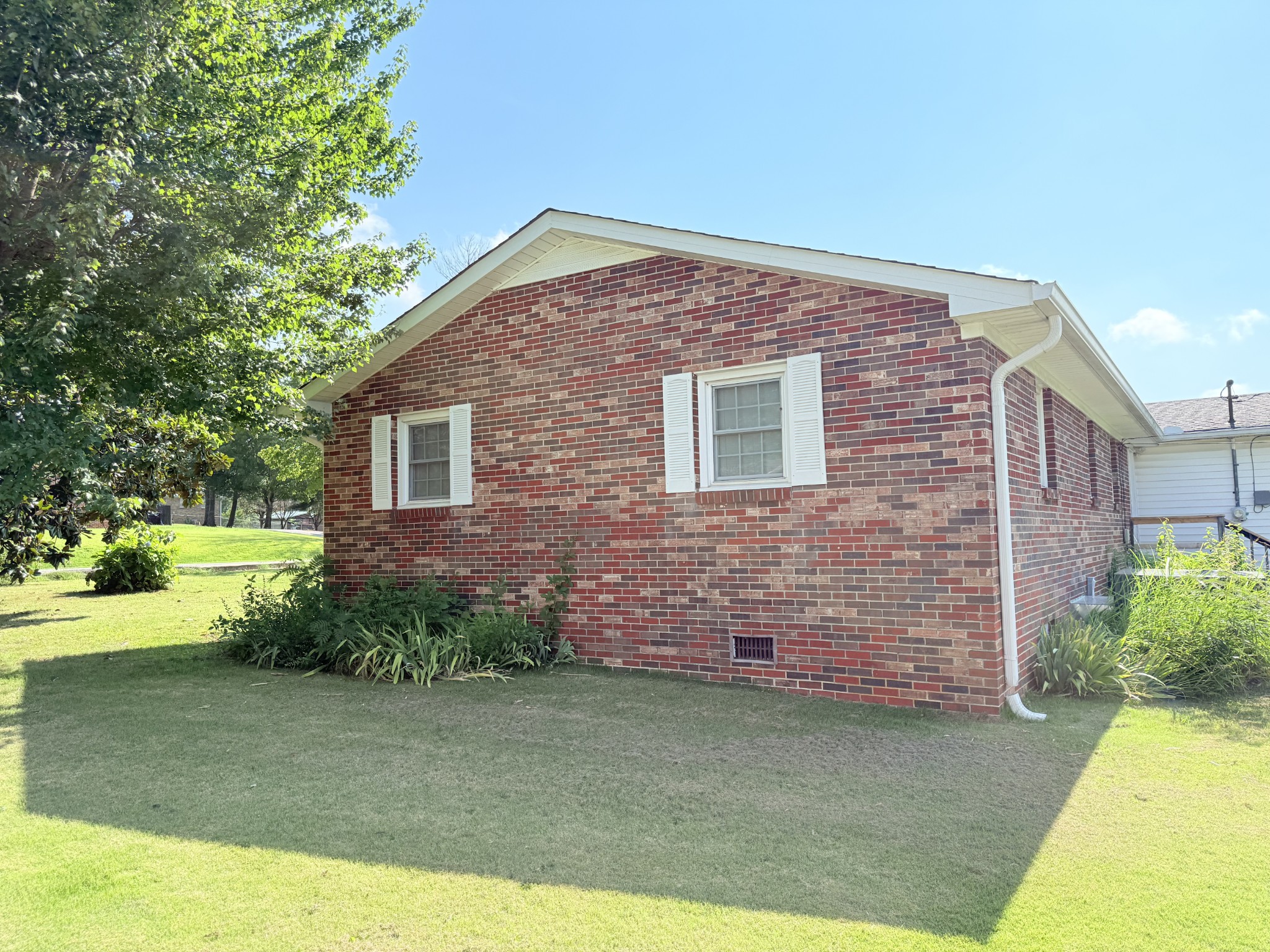 417 Shadowlawn Street Mcminnville TN 37110