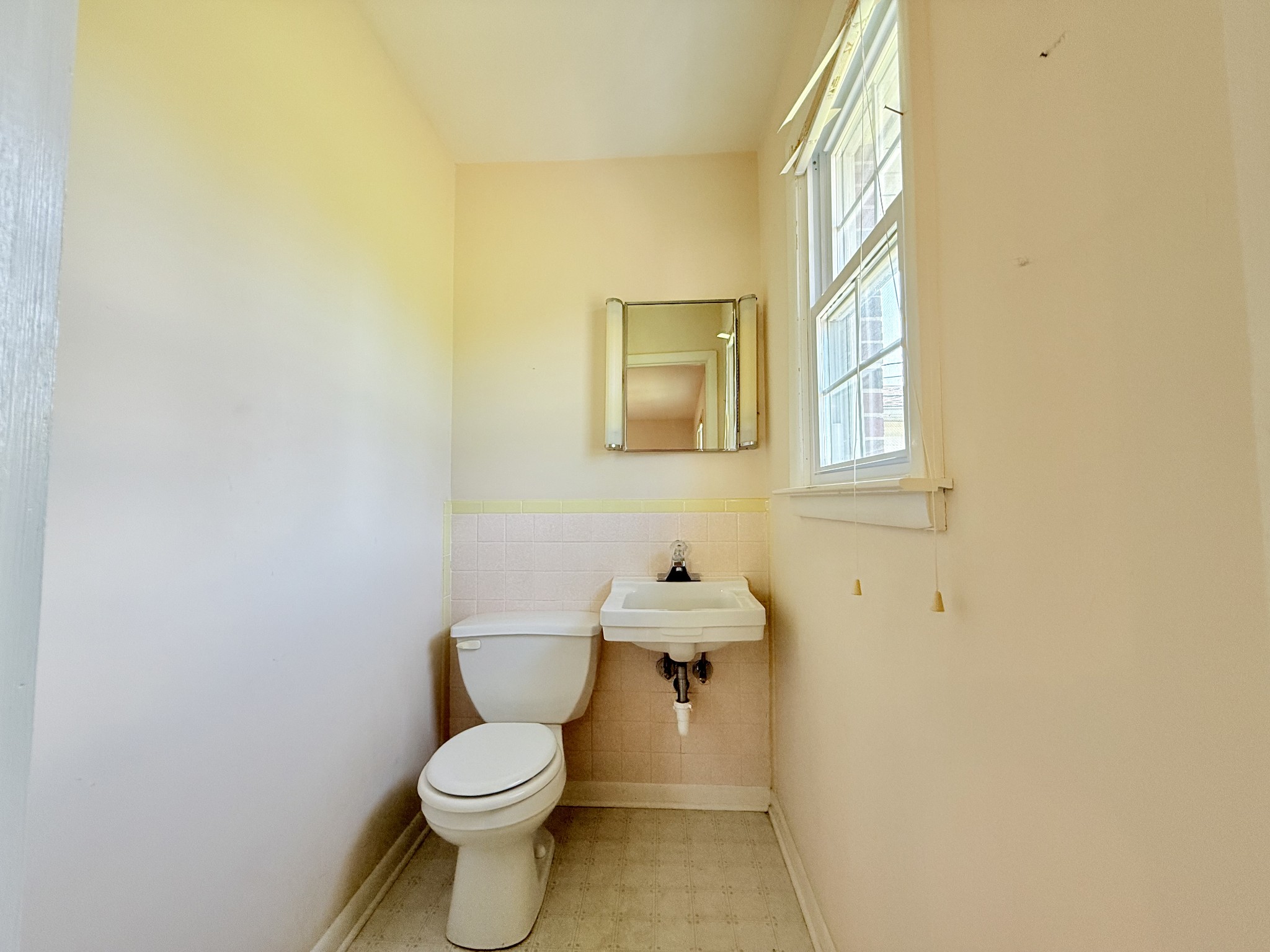 417 Shadowlawn Street Mcminnville TN 37110