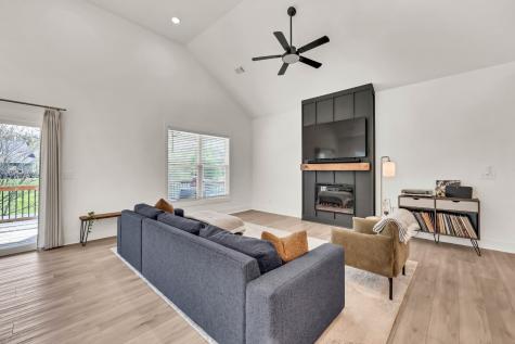 623 Centre Street Pleasant View TN 37146