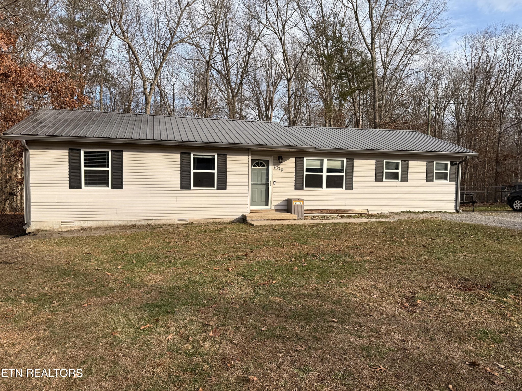 1070 N Shady Lane Loop Clarkrange TN 38553