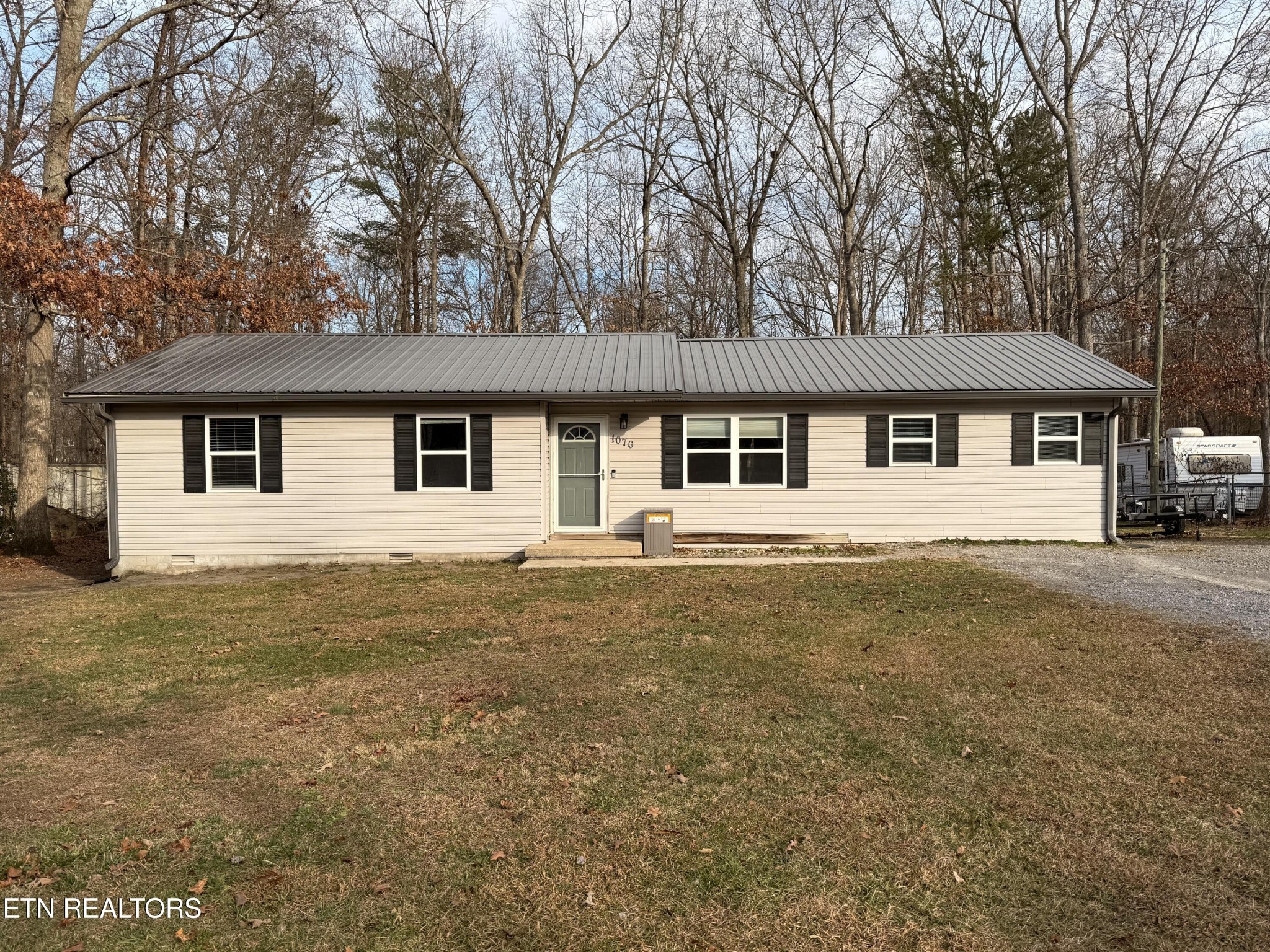 1070 N Shady Lane Loop Clarkrange TN 38553