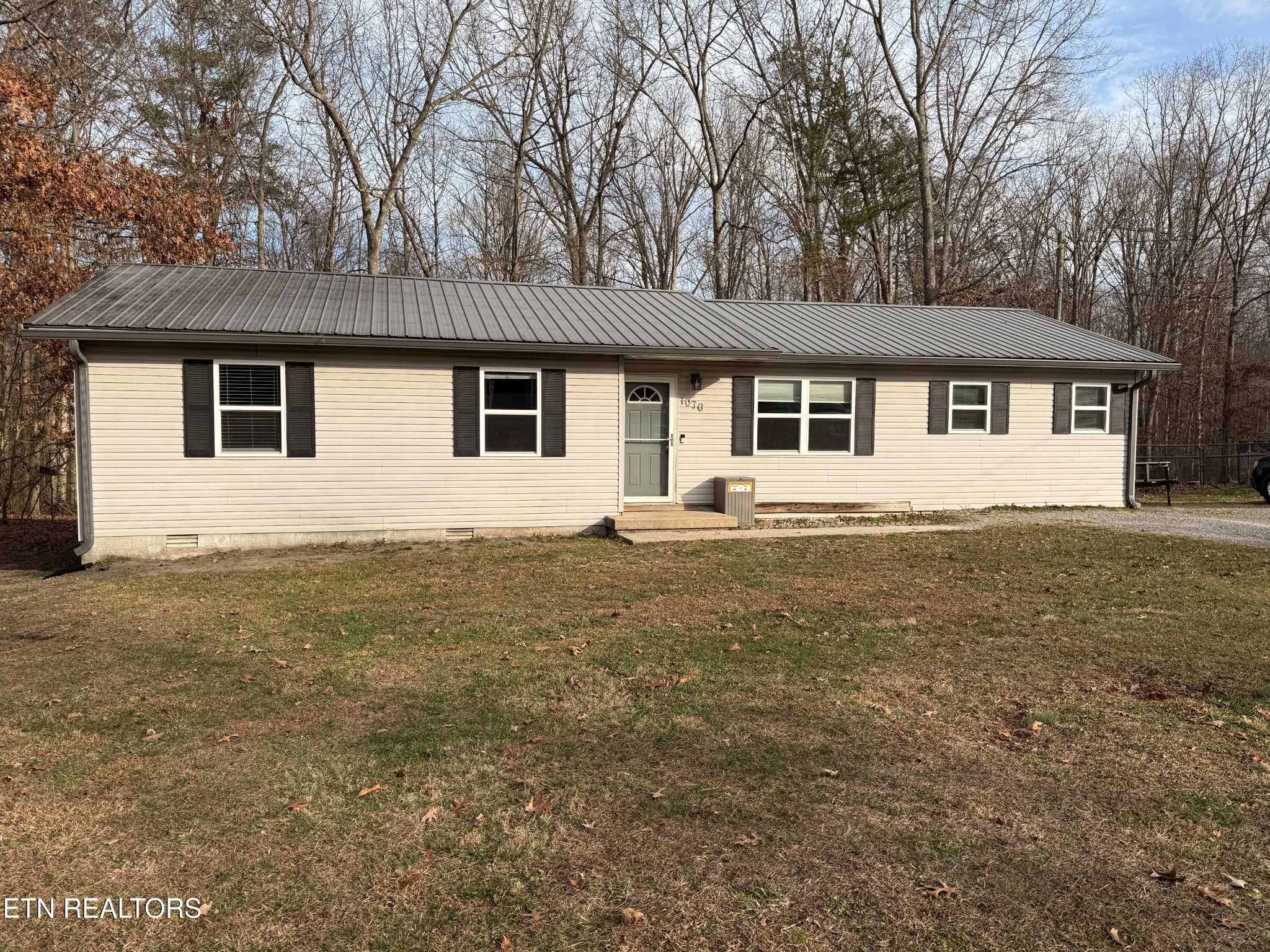 1070 N Shady Lane Loop Clarkrange TN 38553