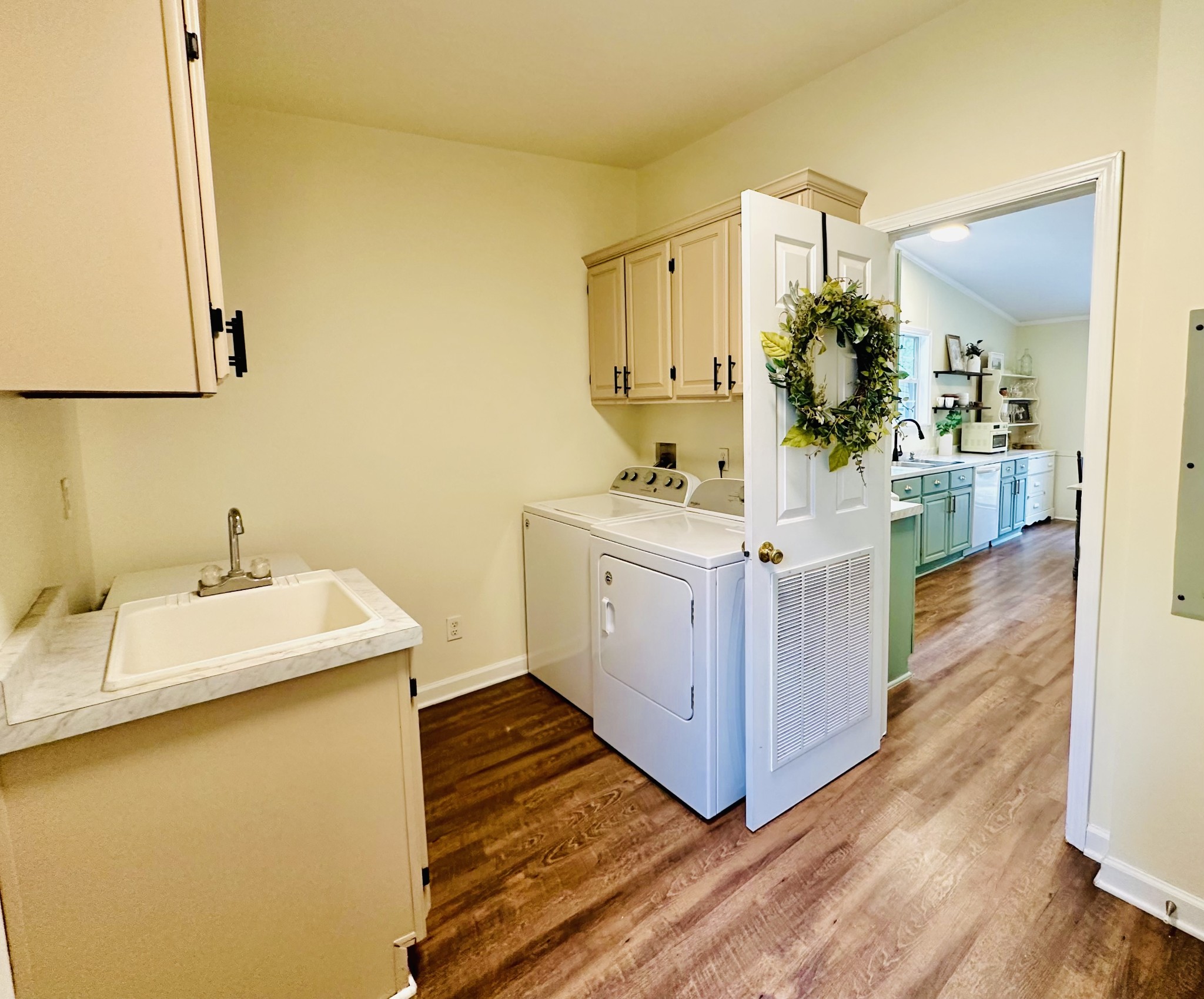 4002 Rippey Lake Road Mount Pleasant TN 38474