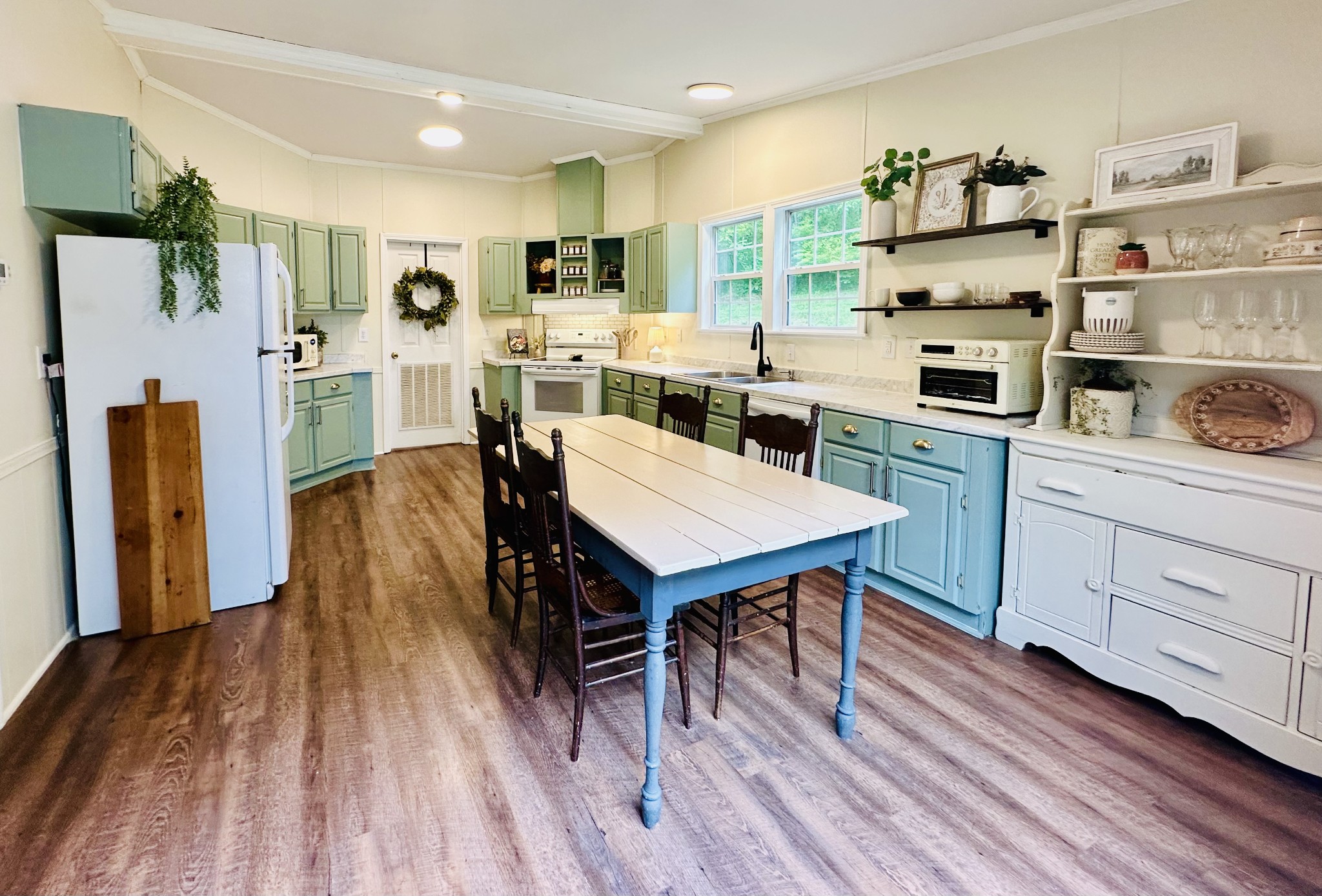 4002 Rippey Lake Road Mount Pleasant TN 38474