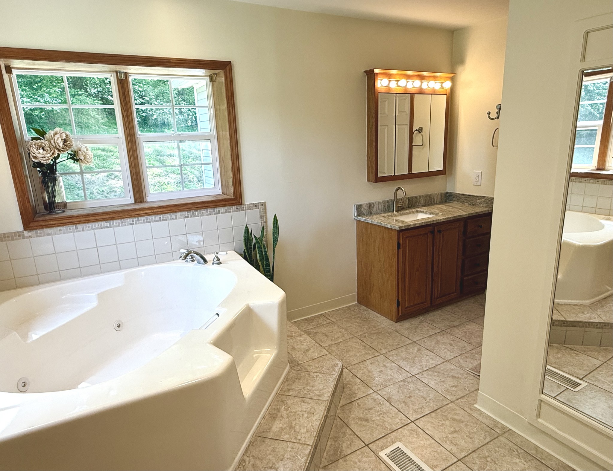 4002 Rippey Lake Road Mount Pleasant TN 38474