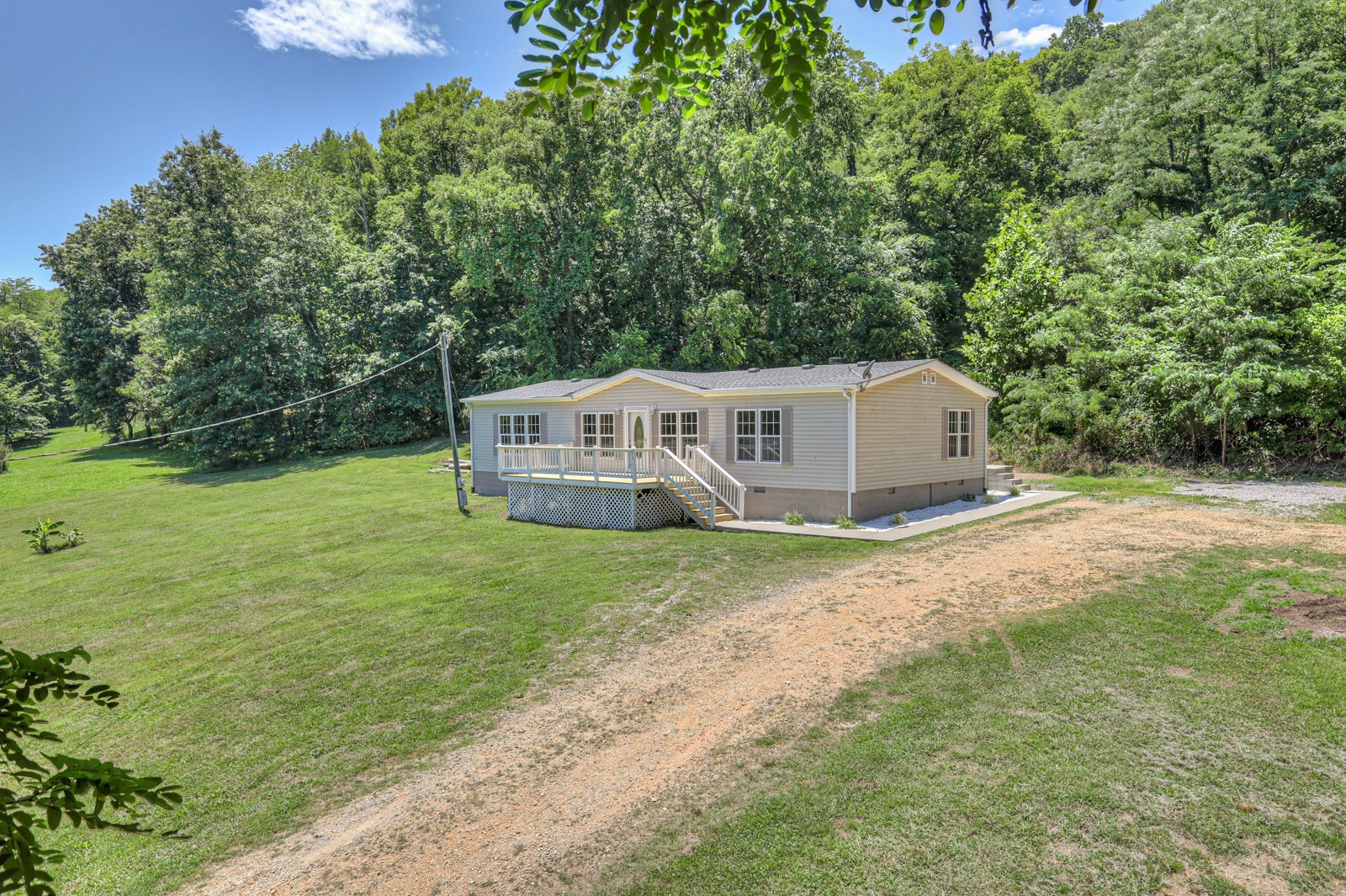 4002 Rippey Lake Road Mount Pleasant TN 38474