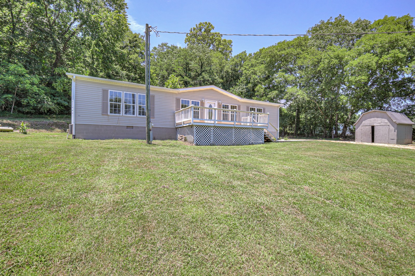 4002 Rippey Lake Road Mount Pleasant TN 38474