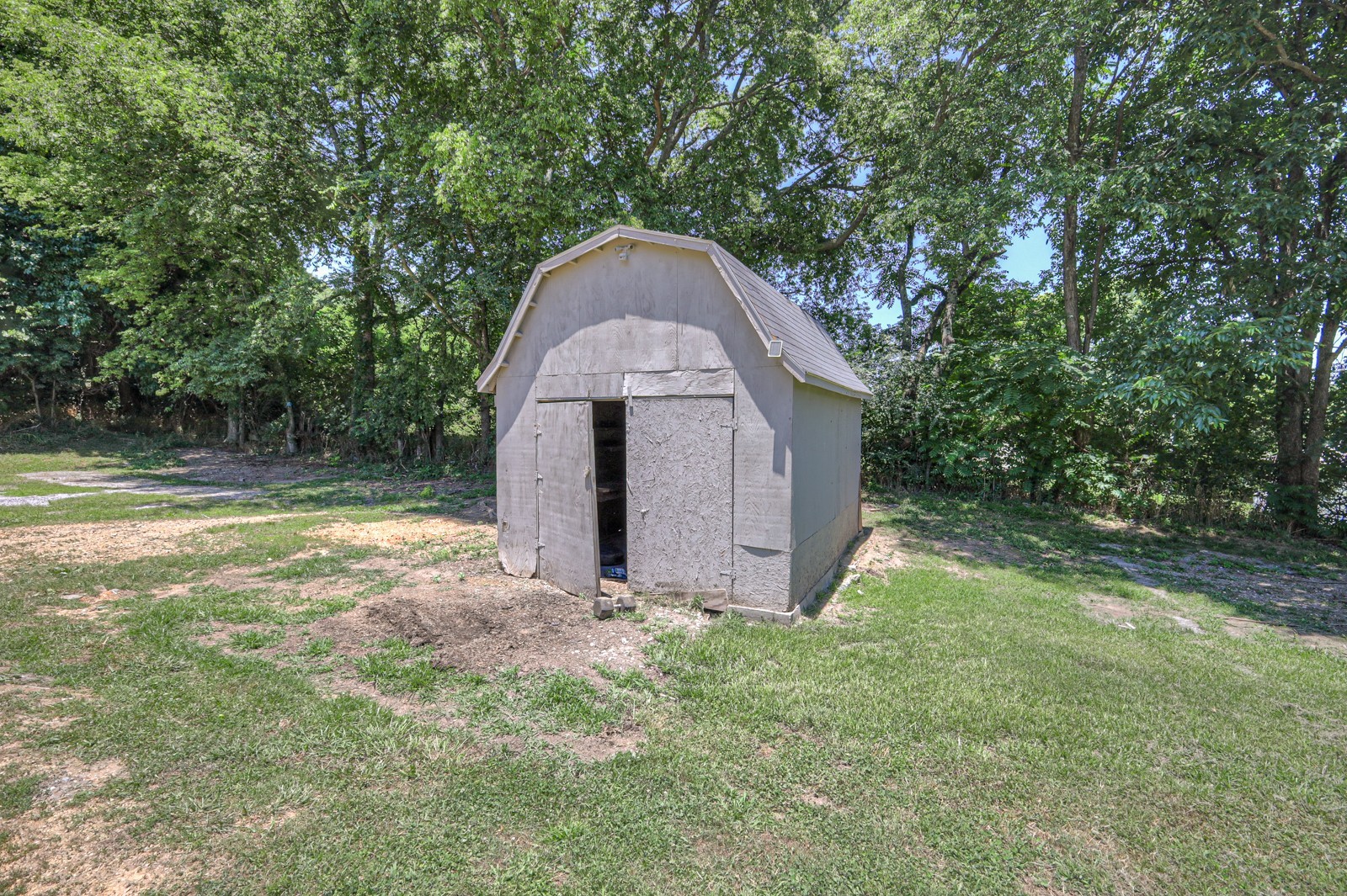 4002 Rippey Lake Road Mount Pleasant TN 38474