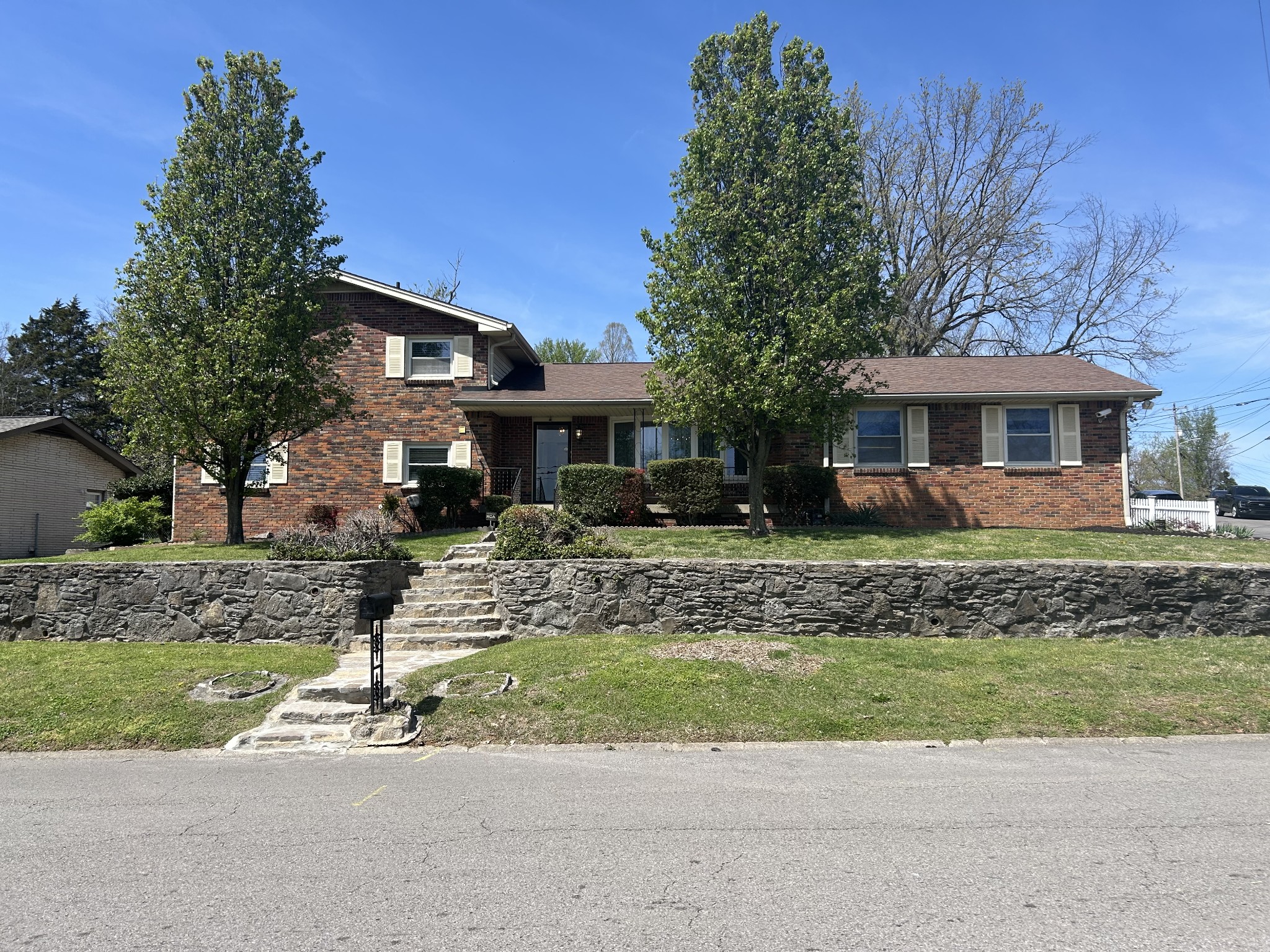 251 Sailboat Drive Nashville TN 37217