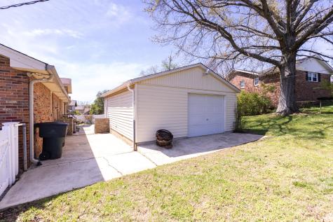 251 Sailboat Drive Nashville TN 37217