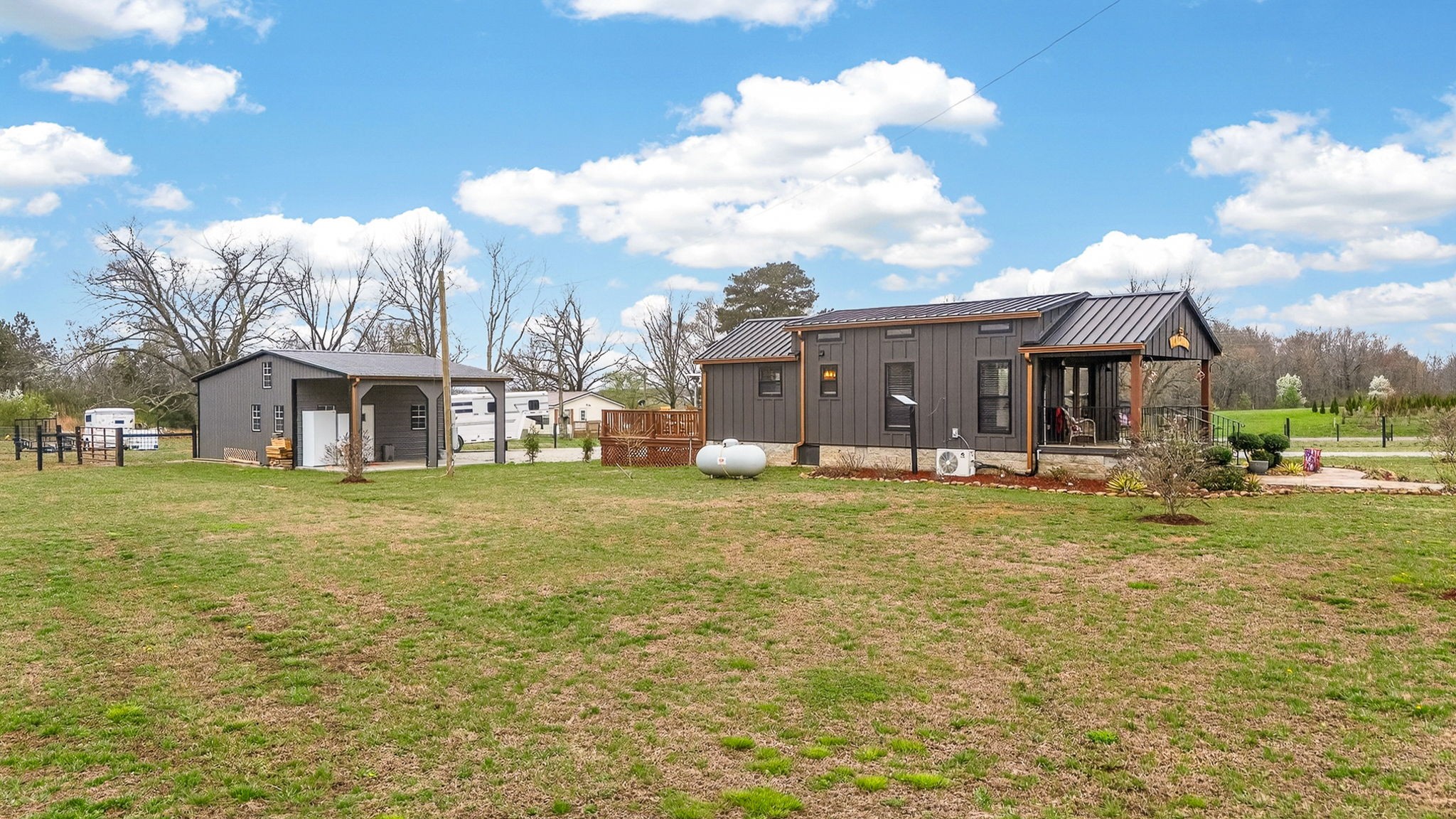 1765 Sugartree Springs Road Belvidere TN 37306