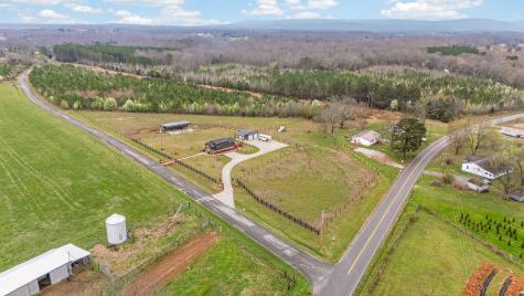 1765 Sugartree Springs Road Belvidere TN 37306