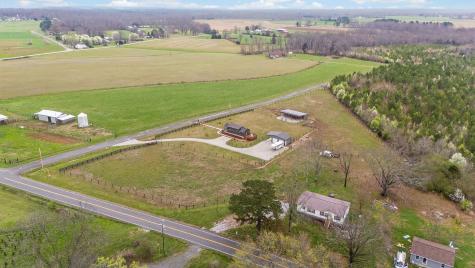 1765 Sugartree Springs Road Belvidere TN 37306