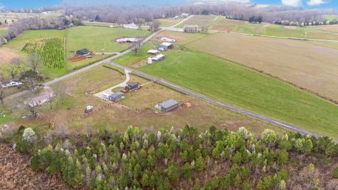 1765 Sugartree Springs Road Belvidere TN 37306