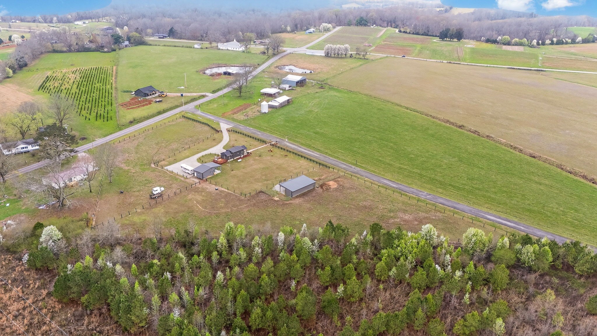 1765 Sugartree Springs Road Belvidere TN 37306
