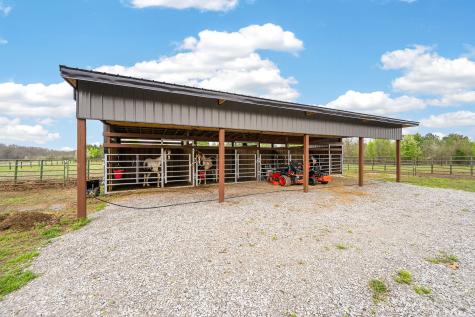 1765 Sugartree Springs Road Belvidere TN 37306
