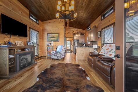 1765 Sugartree Springs Road Belvidere TN 37306