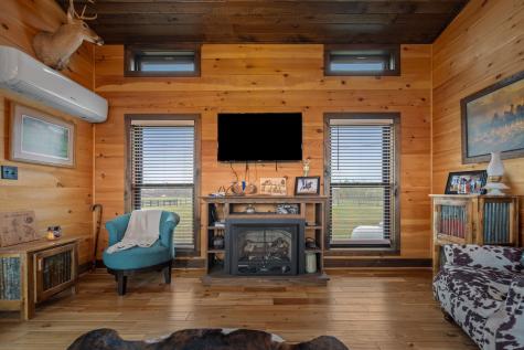1765 Sugartree Springs Road Belvidere TN 37306