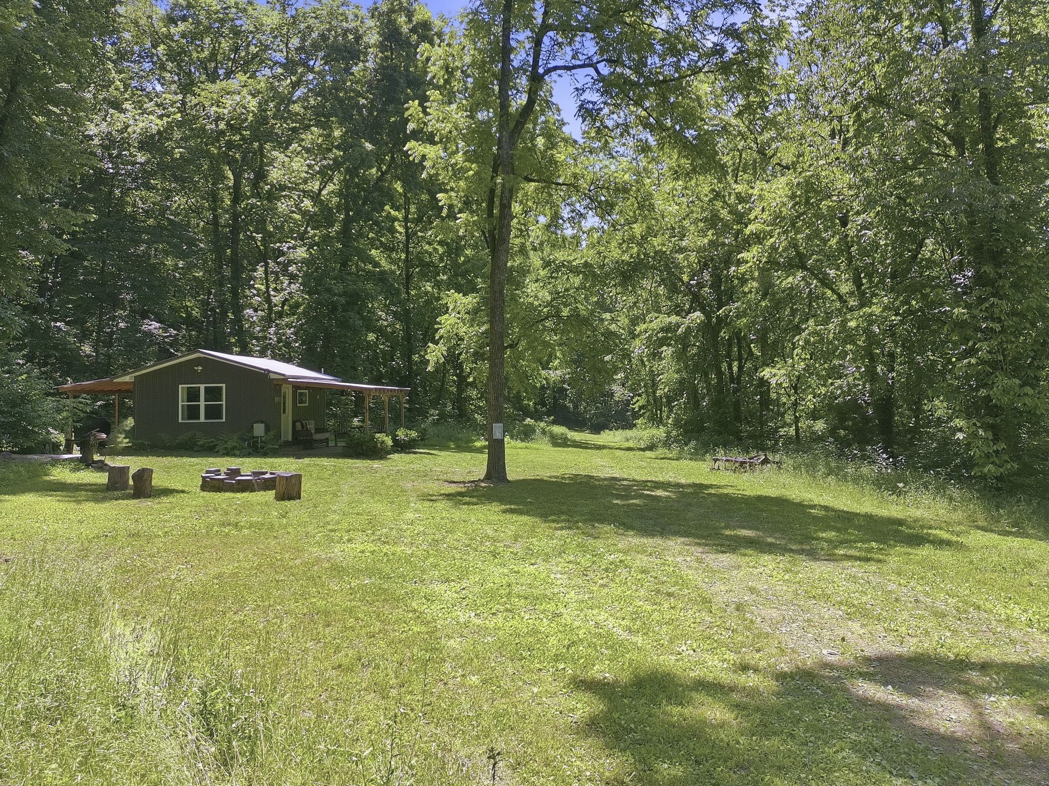 2677 Pigg Schoolhouse Road Santa Fe TN 38482