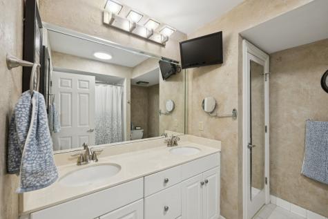 2133 Lakeshore Drive Old Hickory TN 37138