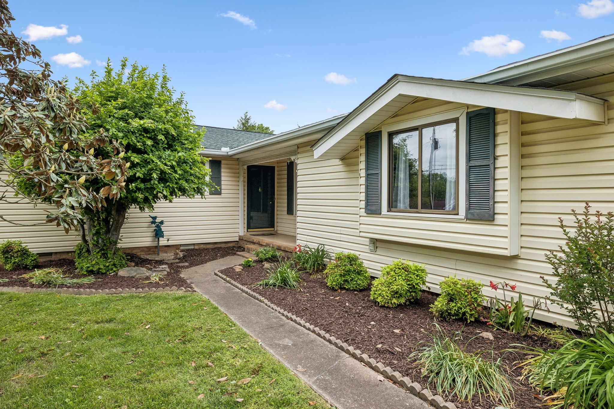 454 Lakewind Drive Gallatin TN 37066