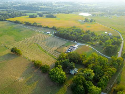 1074 Pair Six Drive Springfield TN 37172