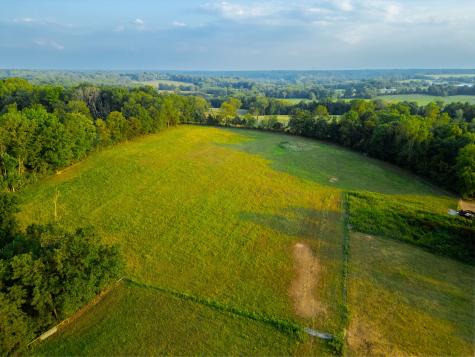 1074 Pair Six Drive Springfield TN 37172