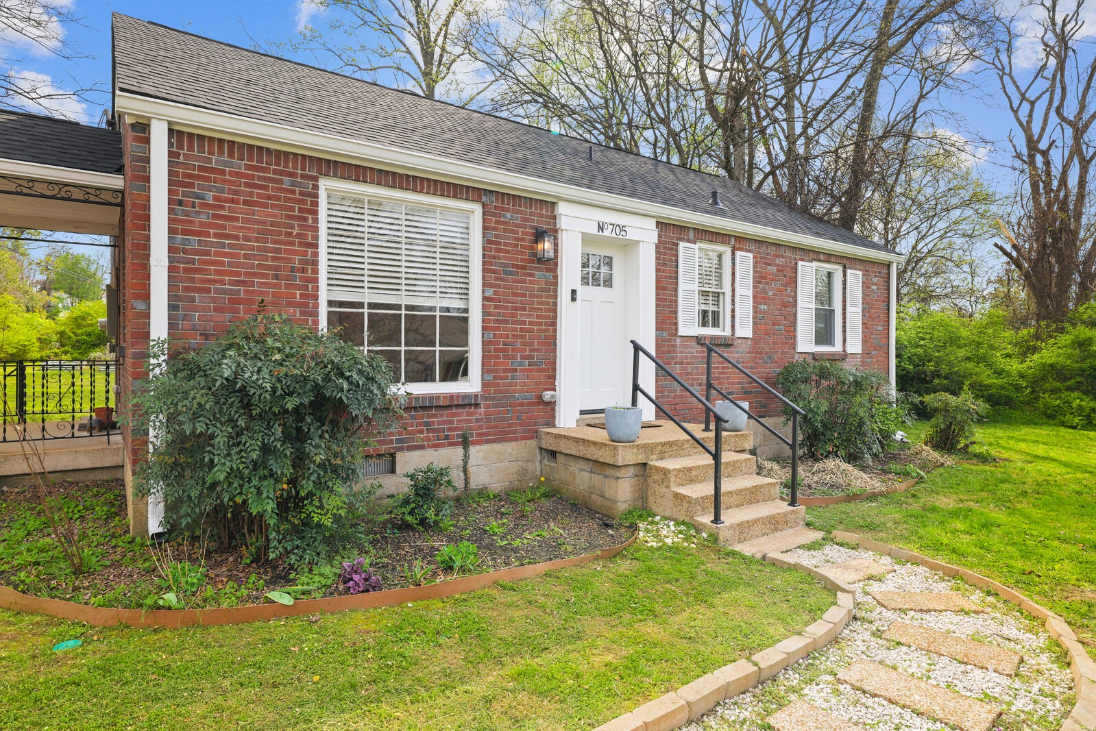 705 Drummond Drive Nashville TN 37211