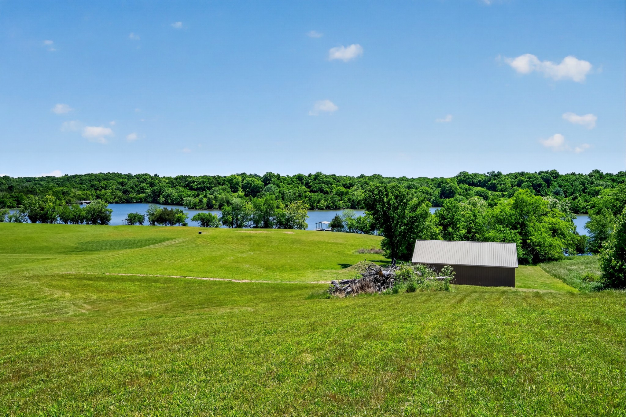 404 Lakeview Road Gallatin TN 37066