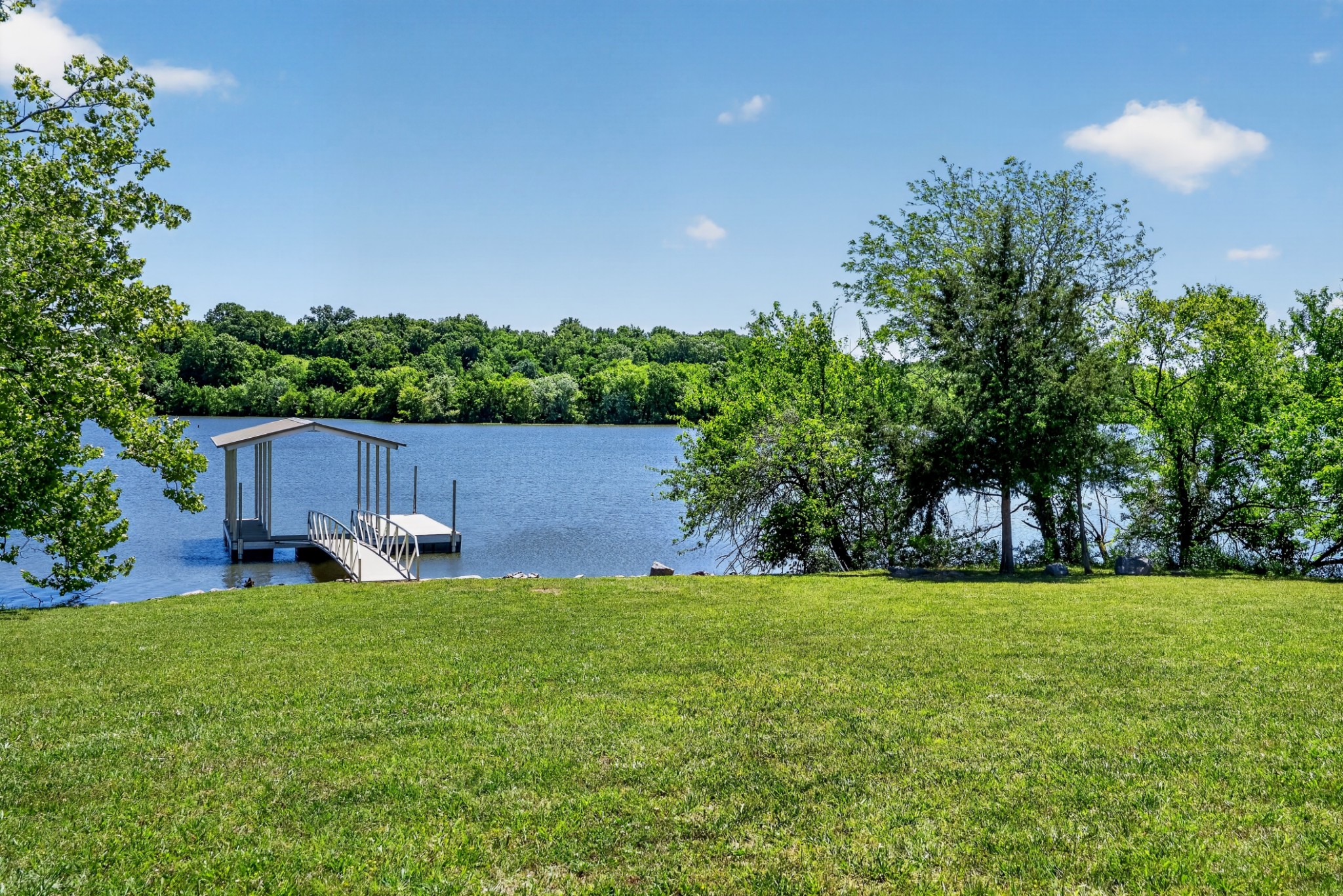 404 Lakeview Road Gallatin TN 37066