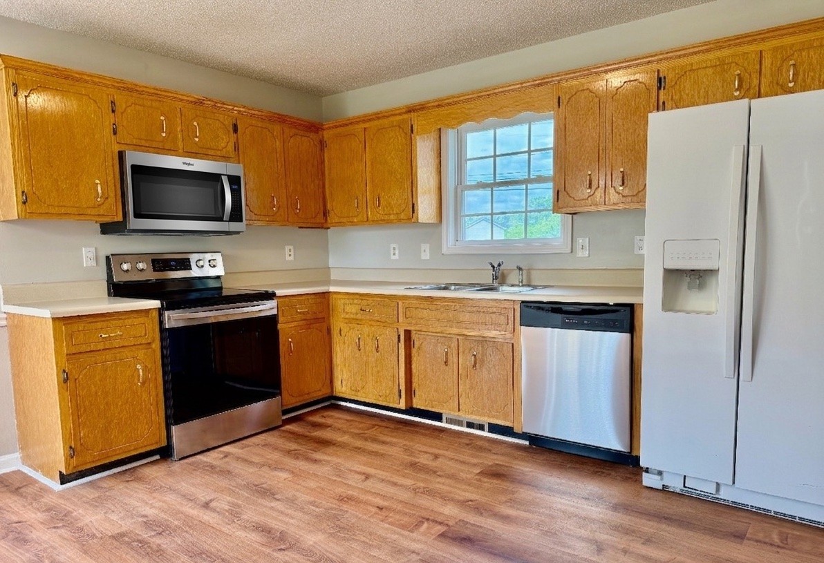 1142 Lamont Court Clarksville TN 37042