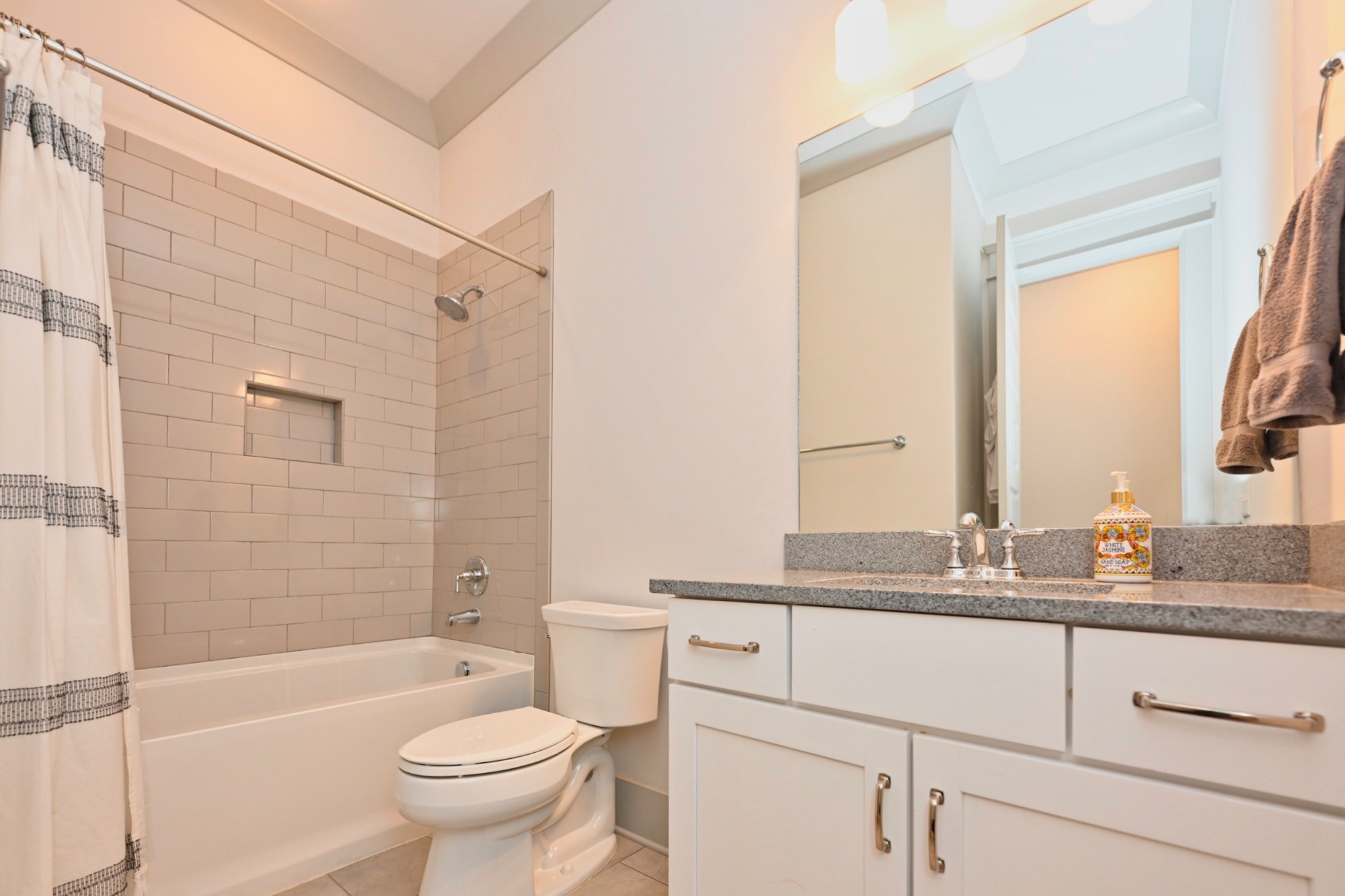 4105 Banner Square Lane Arrington TN 37014