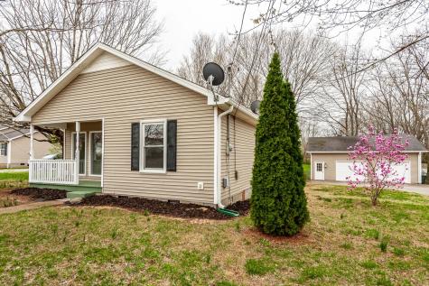 1003 S Russell Street Portland TN 37148