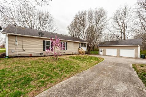 1003 S Russell Street Portland TN 37148