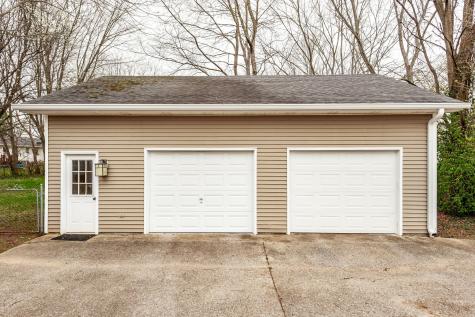 1003 S Russell Street Portland TN 37148
