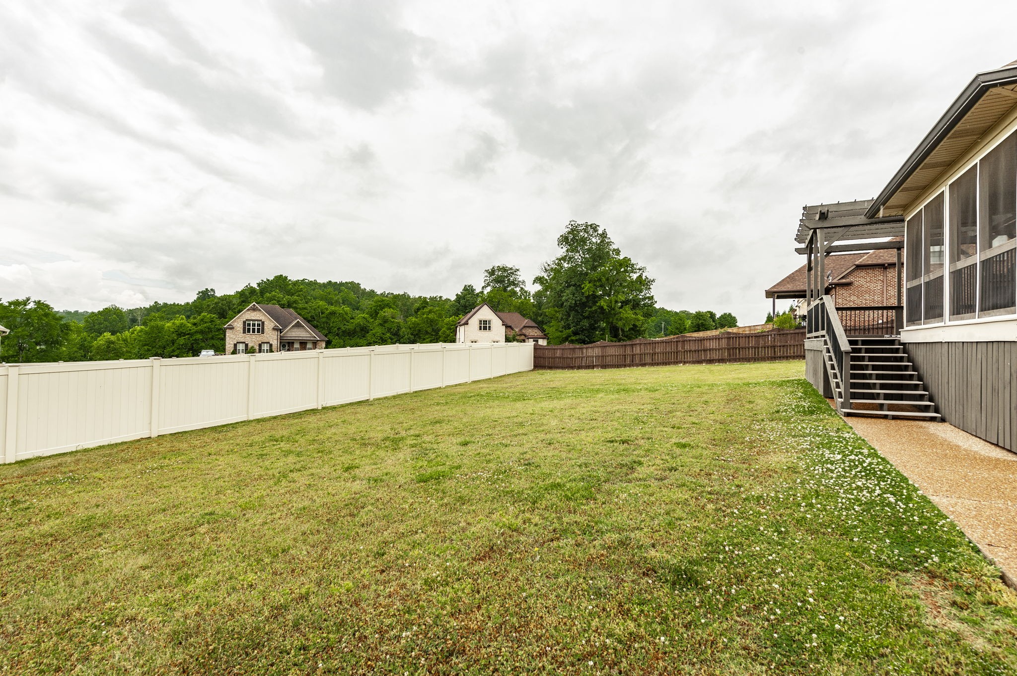 48 Harbor Point Lebanon TN 37087