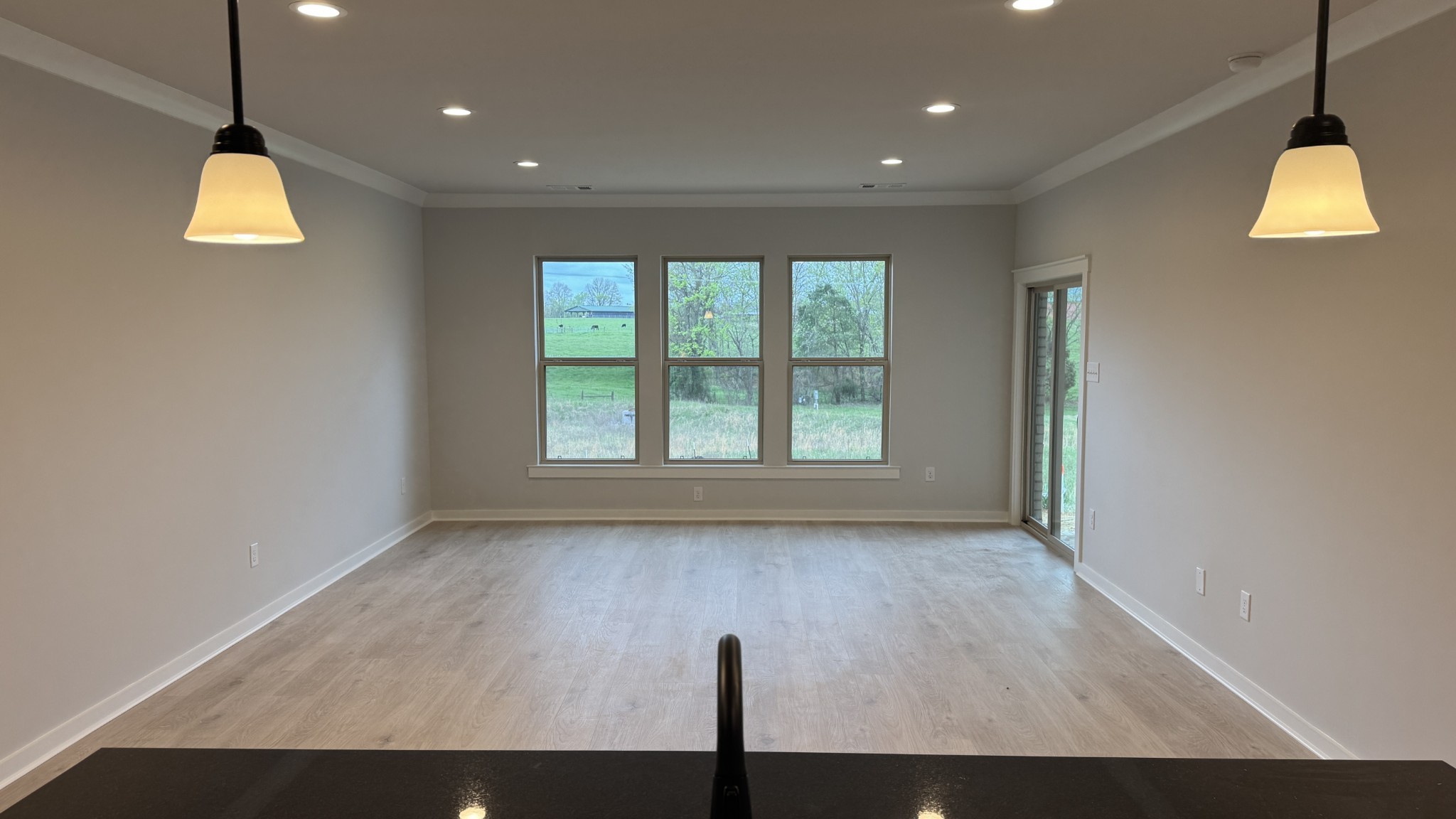 470 W Foxrun Springfield TN 37172