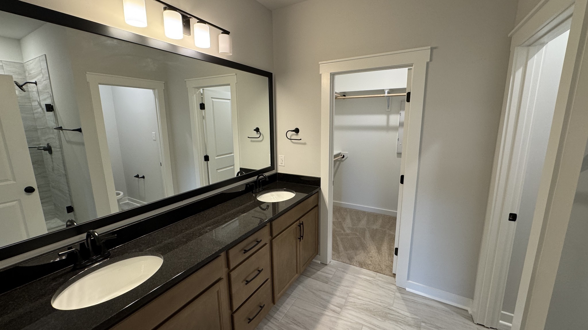 470 W Foxrun Springfield TN 37172