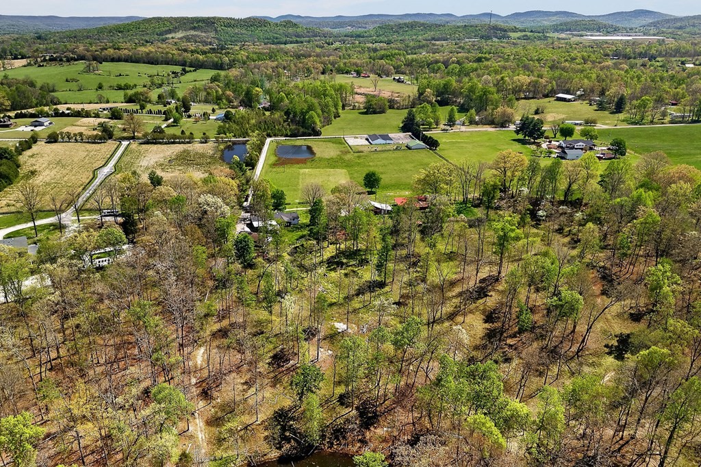 1816 Windle Community Road Cookeville TN 38506