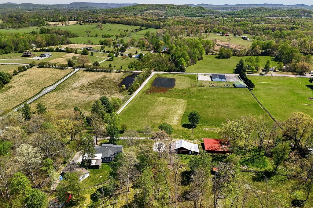 1816 Windle Community Road Cookeville TN 38506